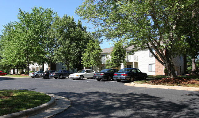 Forest Ridge Apartments in Wake Forest, NC - Building Photo - Building Photo