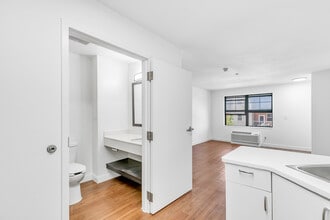 22711 Oakcrest Cir in Yorba Linda, CA - Building Photo - Building Photo