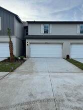 7727 Momentum Pkwy in Wesley Chapel, FL - Building Photo - Building Photo