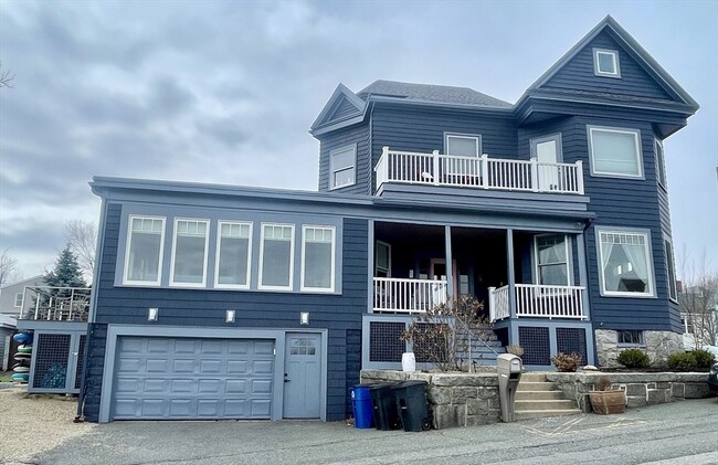 property at 33 Lothrop St
