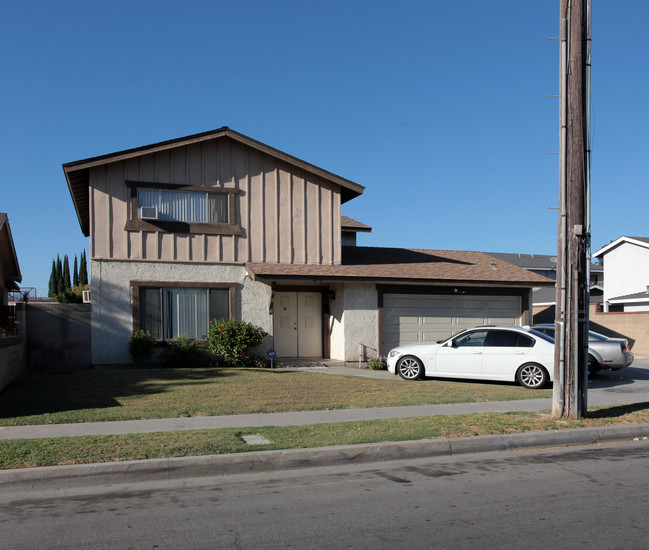 9137-9139 Park St in Bellflower, CA - Building Photo - Building Photo