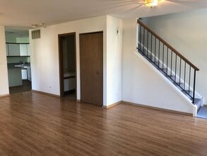 1350 Orleans Dr in Mundelein, IL - Building Photo - Building Photo