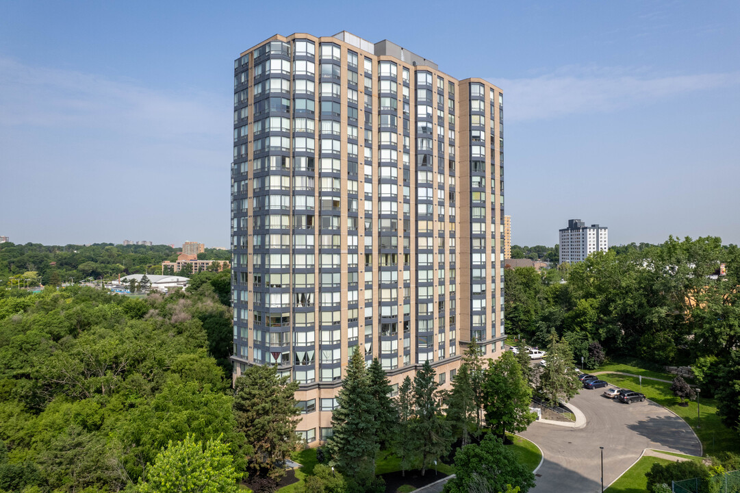 3 Hickory Tree Rd in Toronto, ON - Building Photo