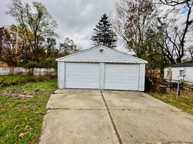 12080 Heyden in Detroit, MI - Foto de edificio - Building Photo