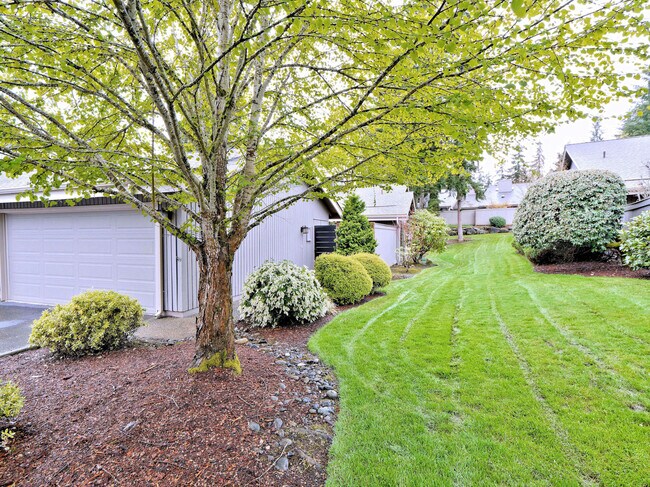 173 142nd Pl NE in Bellevue, WA - Building Photo - Building Photo