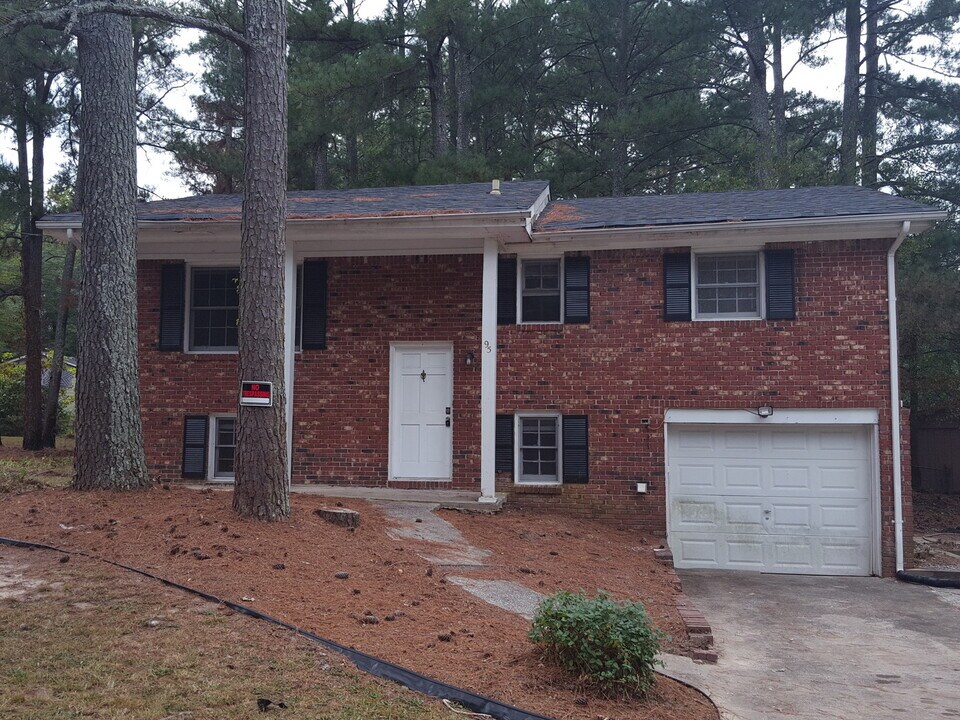 95 Hidden Brook Ct in Atlanta, GA - Building Photo