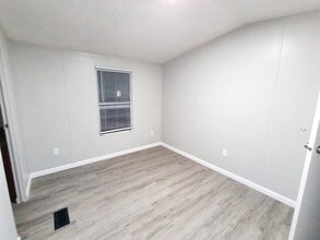 65 Deerwood Park in Centralia, IL - Foto de edificio - Building Photo