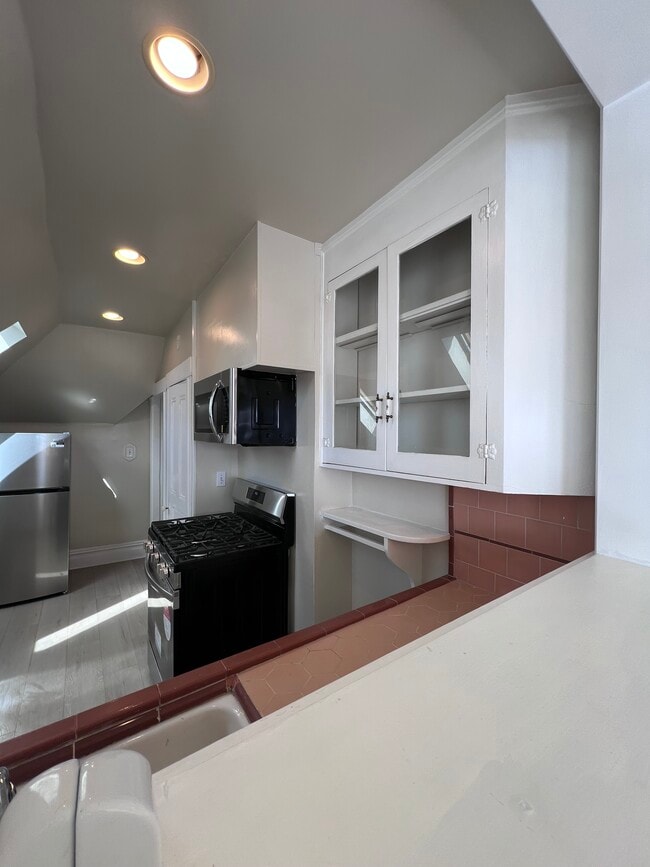 808 A St, Unit ApartmentC