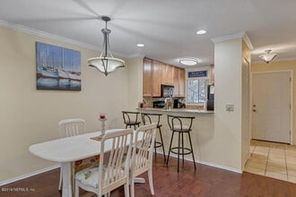 29 Arbor Club Dr in Palm Valley, FL - Foto de edificio - Building Photo