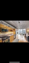 1926 W Burnside St, Unit 309 in Portland, OR - Foto de edificio - Building Photo