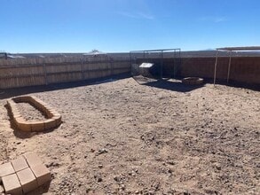 16 Tome Vista Dr in Los Lunas, NM - Building Photo - Building Photo