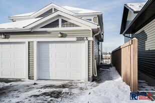10106-1085A 85 A St in Grande Prairie, AB - Building Photo