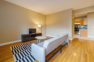 19 Highgate St in Boston, MA - Building Photo - Building Photo