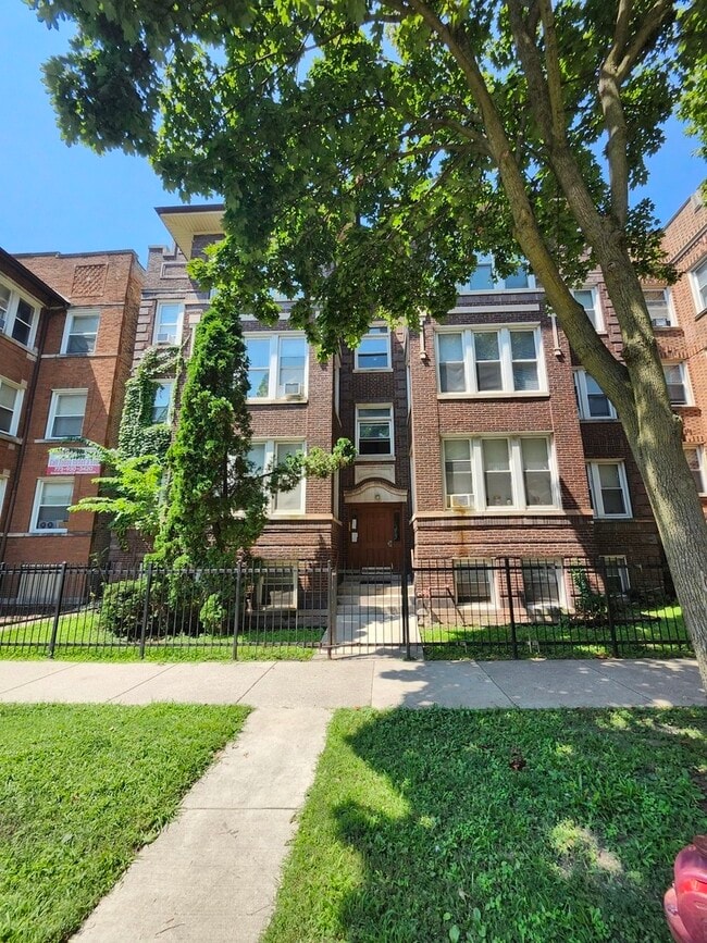 property at 6730 S Clyde Ave