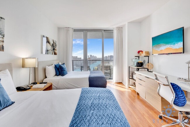 2602 E Hallandale Beach Blvd