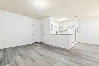 447 W Longleaf Dr in Auburn, AL - Building Photo - Building Photo