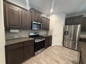 1110 Pacifica Trail in Cleburne, TX - Building Photo - Building Photo