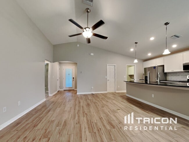 3006 58th Way E in Palmetto, FL - Building Photo - Building Photo