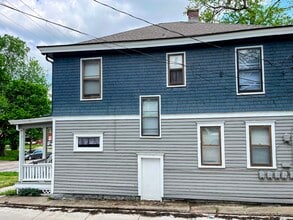 407 W 13th St in Lawrence, KS - Building Photo - Building Photo