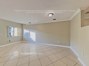4942 SW 66th Terrace in Davie, FL - Building Photo - Building Photo