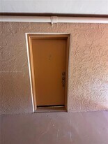 7121 Miami Lakes Dr in Hialeah, FL - Building Photo