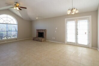 1521 Becky Ln in Lancaster, TX - Building Photo - Building Photo