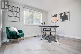 19 Valleycrest Ave in Markham, ON - Building Photo - Building Photo