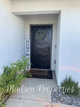 61 Magnesio St in Oroville, CA - Building Photo - Building Photo