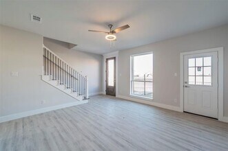 1611 Mignon Dr in Arlington, TX - Building Photo - Building Photo