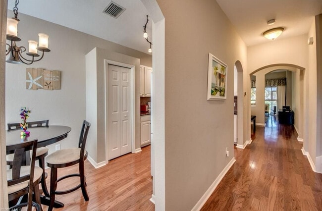 7856 Lake Sawgrass Loop in Ft. Myers, FL - Building Photo - Building Photo