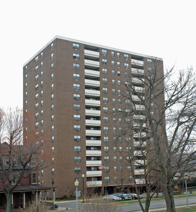 River Front Apartments in Sunbury, PA - Building Photo - Building Photo