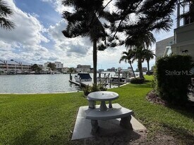 430 Larboard Way in Clearwater, FL - Building Photo