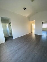 8616 Dumosa Ave in Yucca Valley, CA - Building Photo - Building Photo