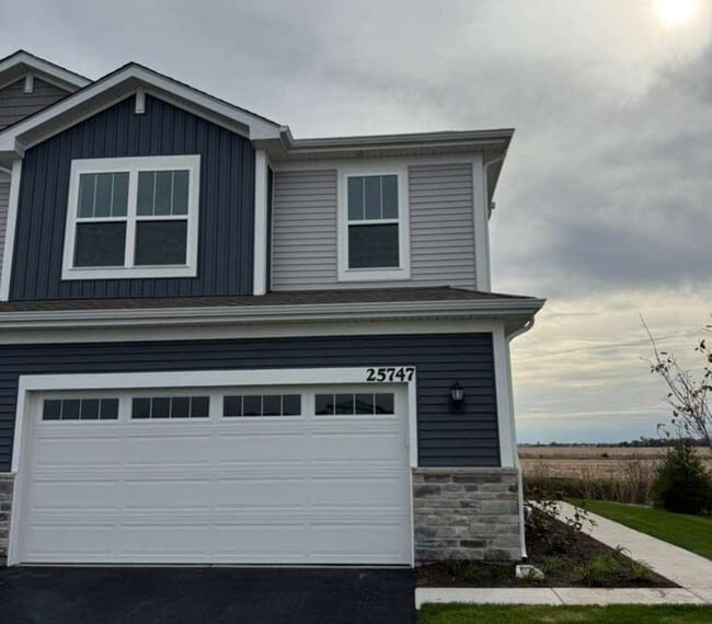 property at 25747 W Yorkshire Dr