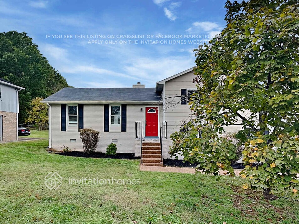 3837 Buena Vista Pike in Nashville, TN - Building Photo