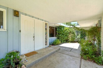 8461 Valley Circle Blvd in Los Angeles, CA - Building Photo - Building Photo