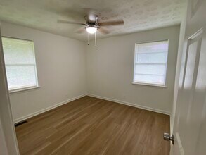1548 Mary George Ave NW in Atlanta, GA - Building Photo - Building Photo