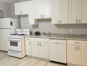 6 Reeds Ct, Unit L1 in Somerville, MA - Building Photo - Building Photo