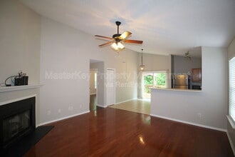 132 Evening Star Dr in Apex, NC - Building Photo - Building Photo