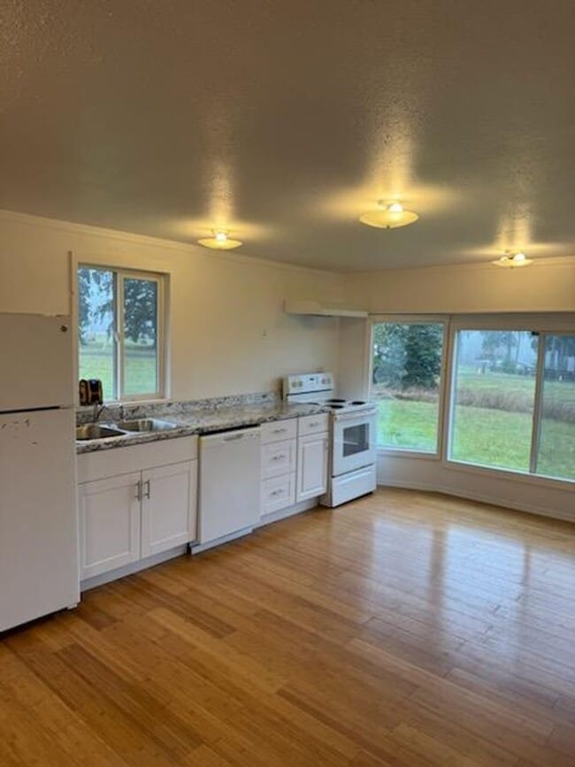 132 Markum Ln in Winlock, WA - Building Photo - Building Photo