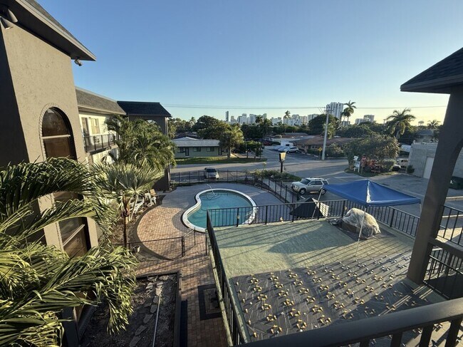 1100 NE 9th Ave, Unit 103 in Fort Lauderdale, FL - Building Photo - Building Photo