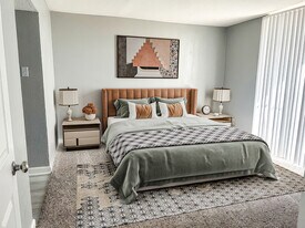 Cliffside at Mountain Park in El Paso, TX - Building Photo