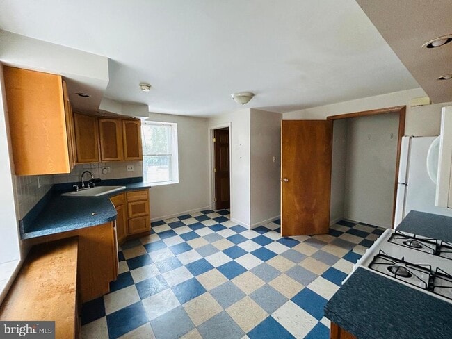 6500 Ridge Ave in Philadelphia, PA - Building Photo - Building Photo