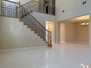 1240 Avignon Dr in Merced, CA - Building Photo - Building Photo