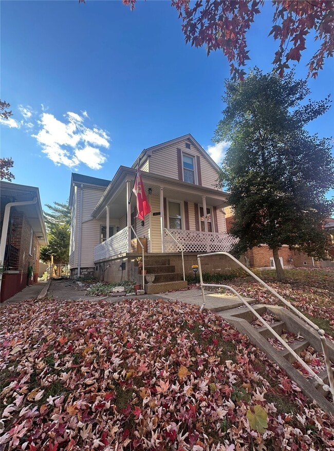 property at 4632 Rosa Ave