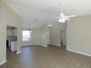 5087 Cassia Dr in Pensacola, FL - Building Photo - Building Photo