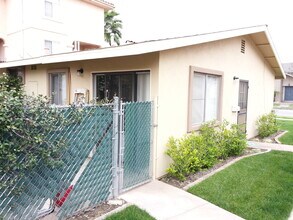 3662-3666 Howard Ave in Los Alamitos, CA - Building Photo - Building Photo