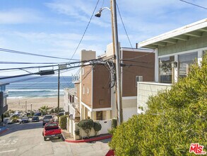 4400 Ocean Dr in Manhattan Beach, CA - Building Photo - Building Photo