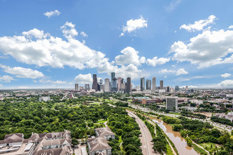 Windsor Memorial in Houston, TX - Building Photo - Building Photo