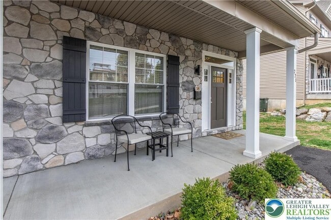 221 Craig Ave in Bethlehem, PA - Building Photo - Building Photo